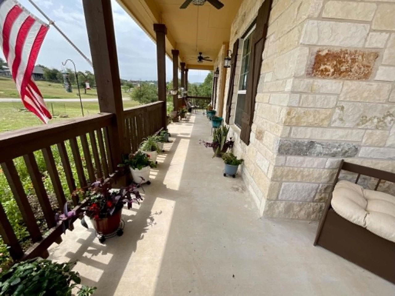 104 Rolling Waters Ct - Photo 4 of 31