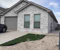 featured image of 2122 N Jayton Ave #B