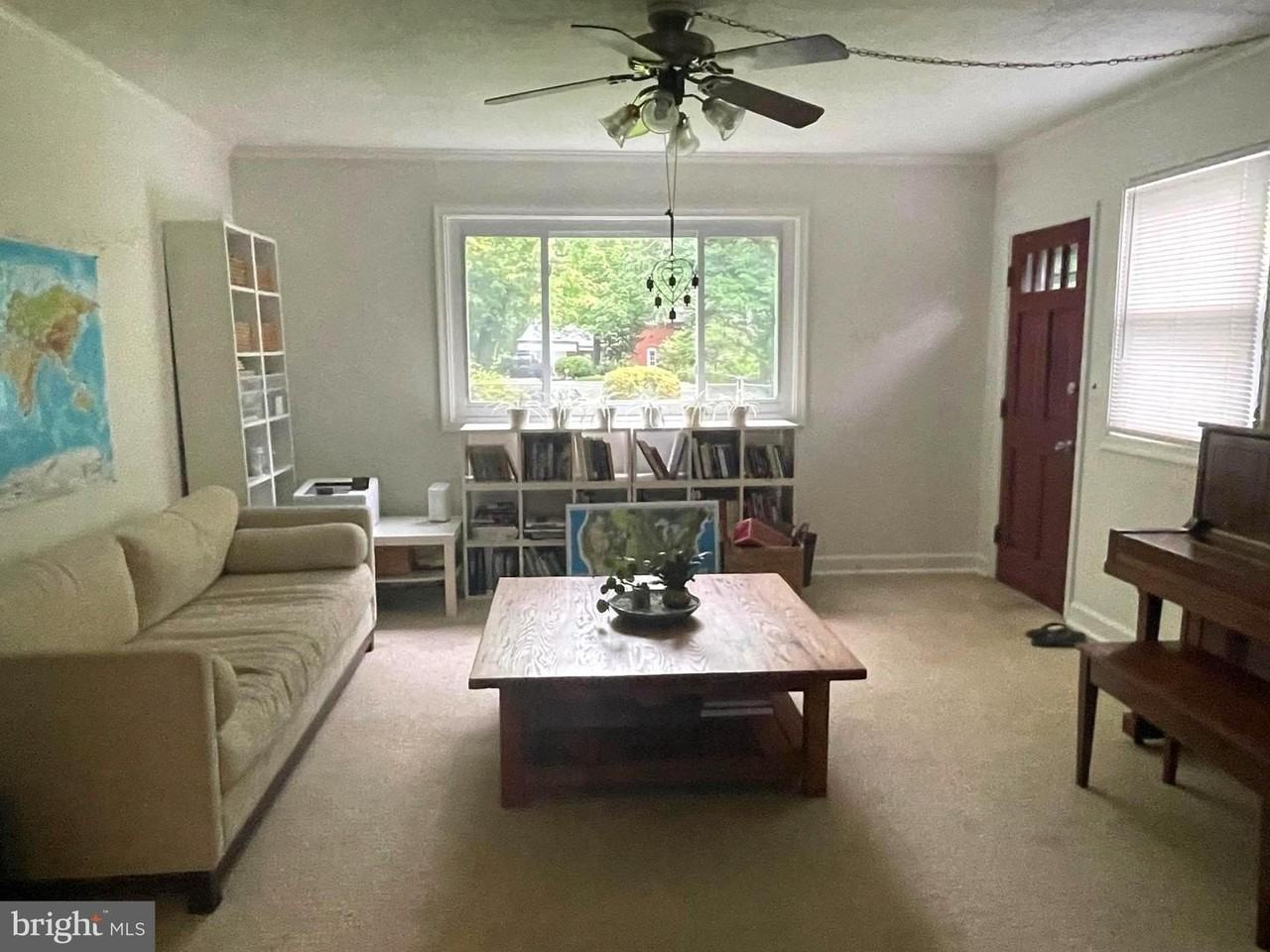 9707 Bristol Ave - Photo 2 of 25