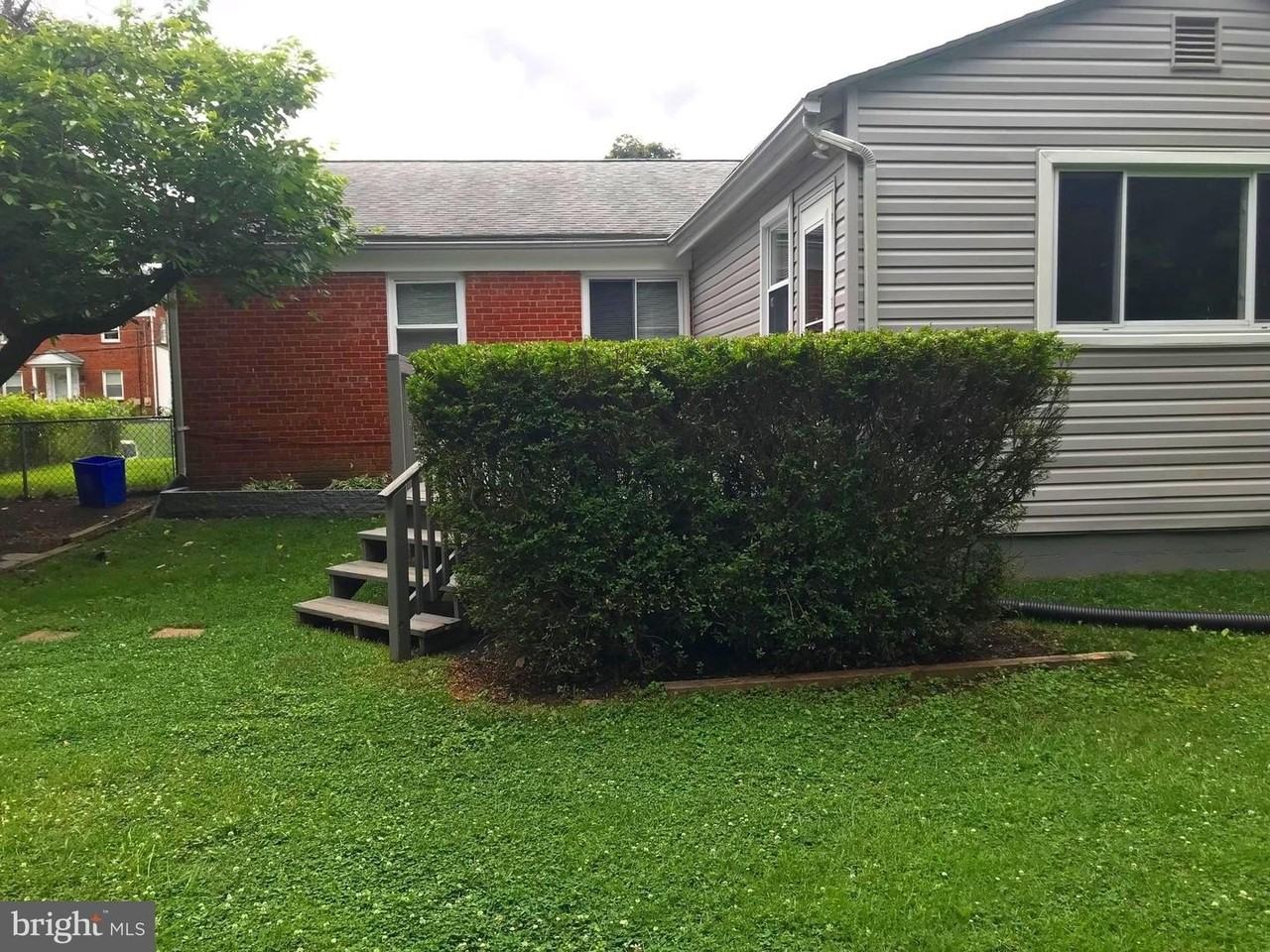 9707 Bristol Ave - Photo 5 of 25