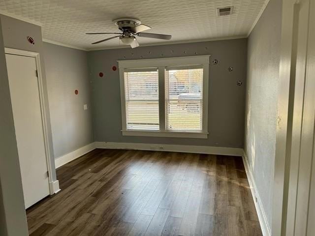 690 Mcconnell St - Photo 5 of 20