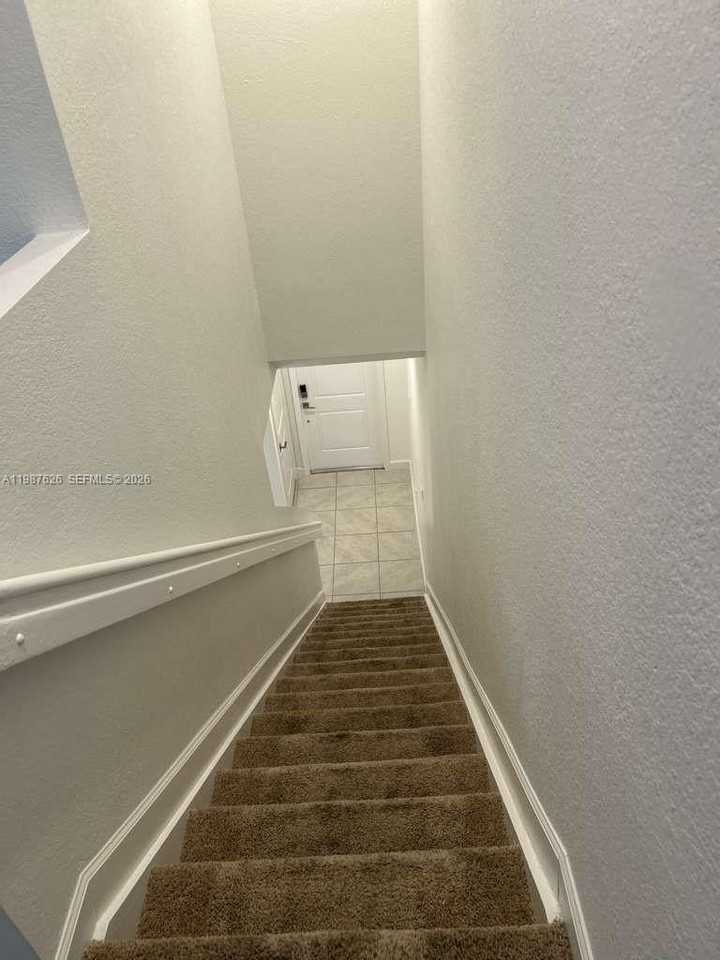 624 Sw 12th St - Photo 2 of 15