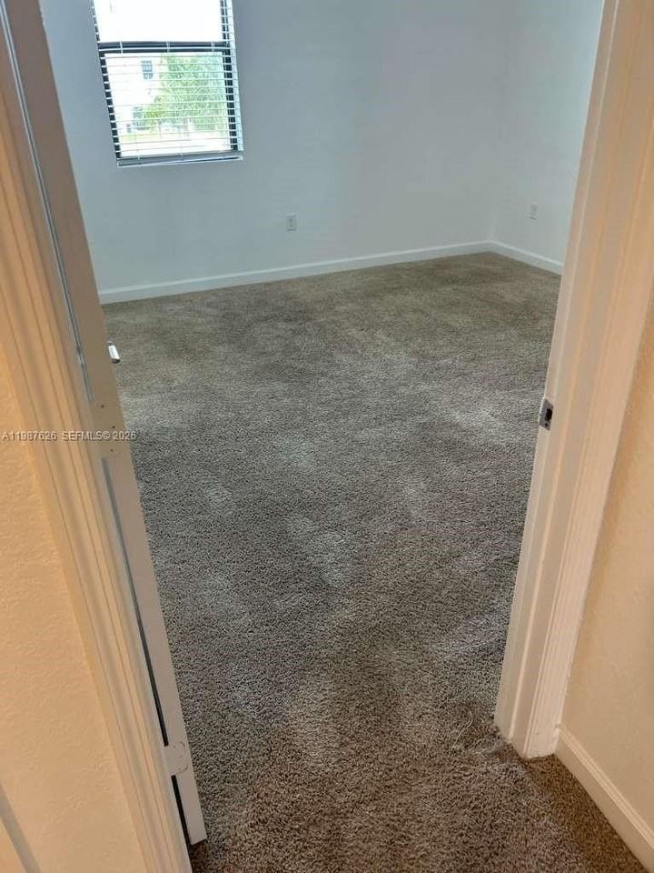 624 Sw 12th St - Photo 4 of 15
