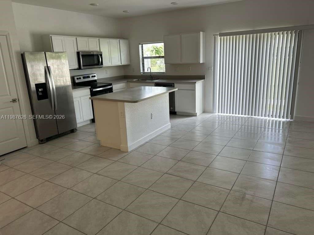 624 Sw 12th St - Photo 5 of 15