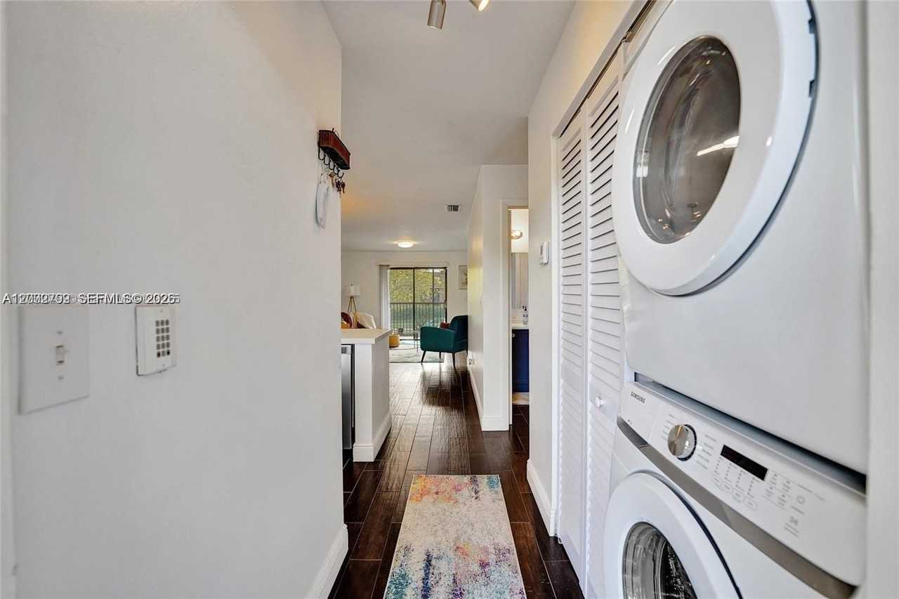 10468 Nw 10th St #204 - Photo 6 of 42