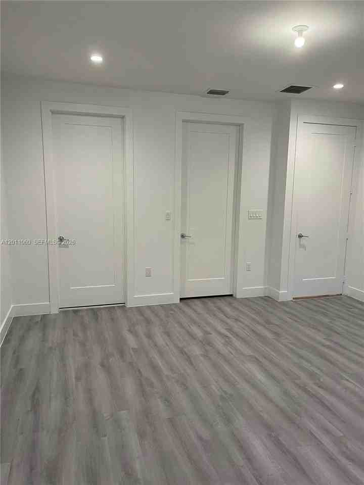 10245 Nw 63rd Ter #103 - Photo 6 of 10