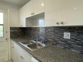 1475 Ne 125th Ter #503B - Photo 1 of 1