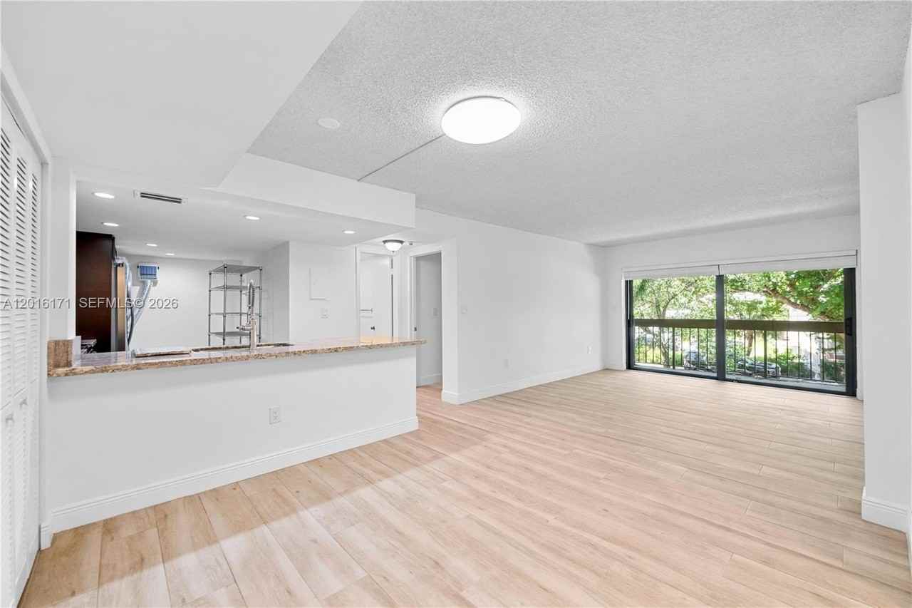 5201 Orduna Dr #10 - Photo 2 of 24