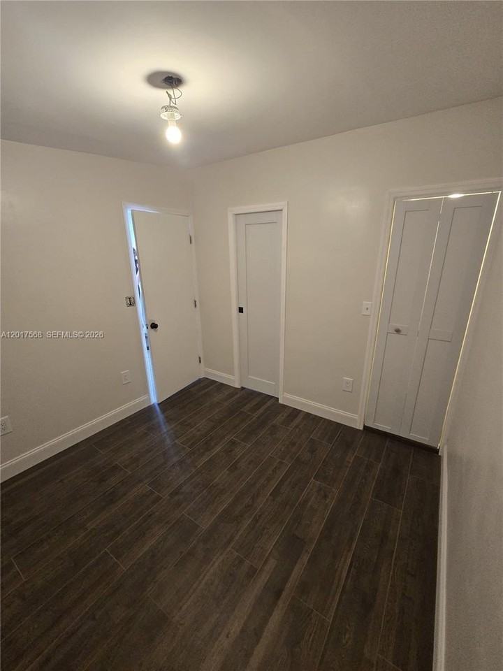 6221 Sw 2nd St #1 - Photo 4 of 6
