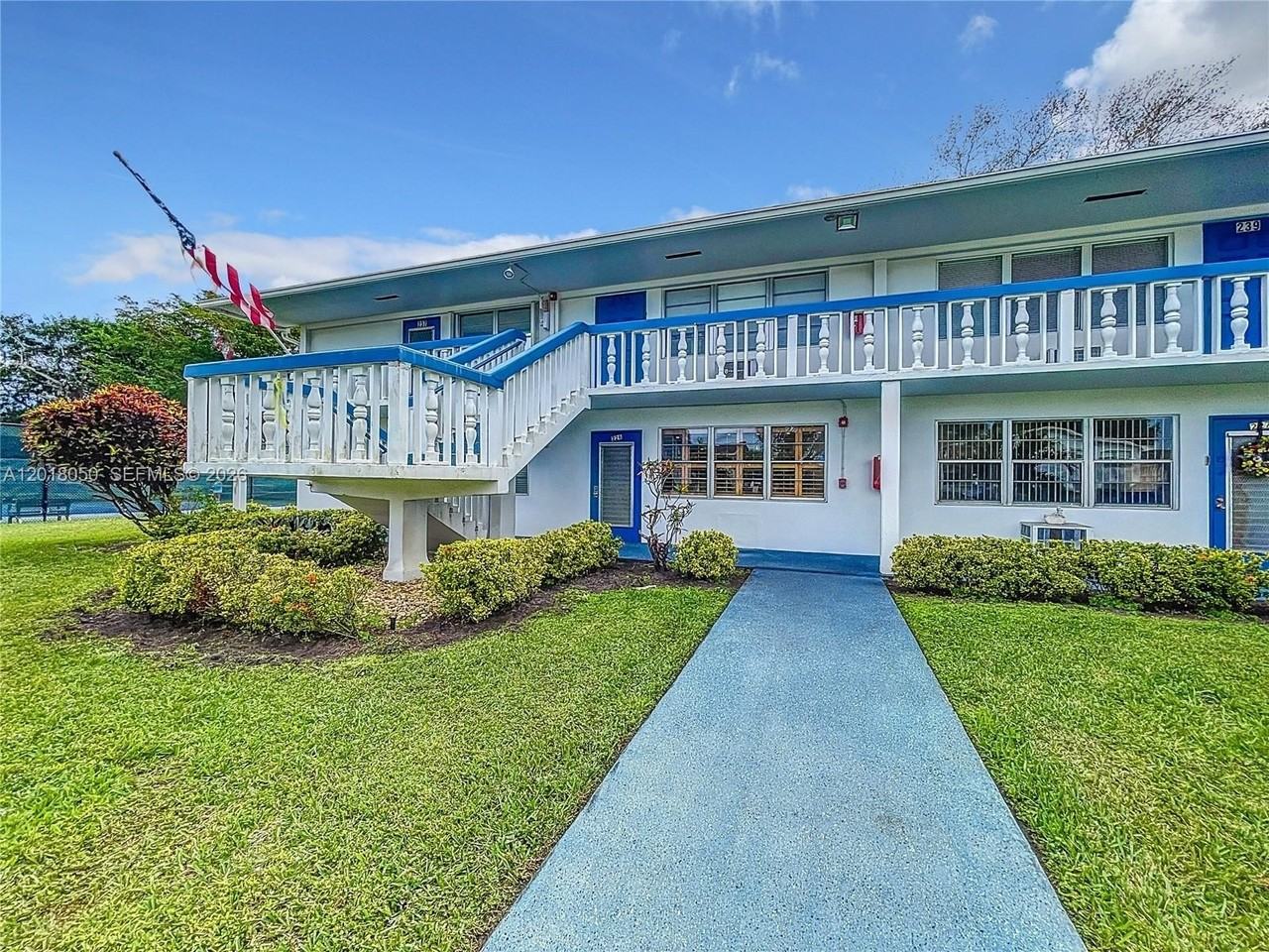 226 Newport O #O - Photo 2 of 49