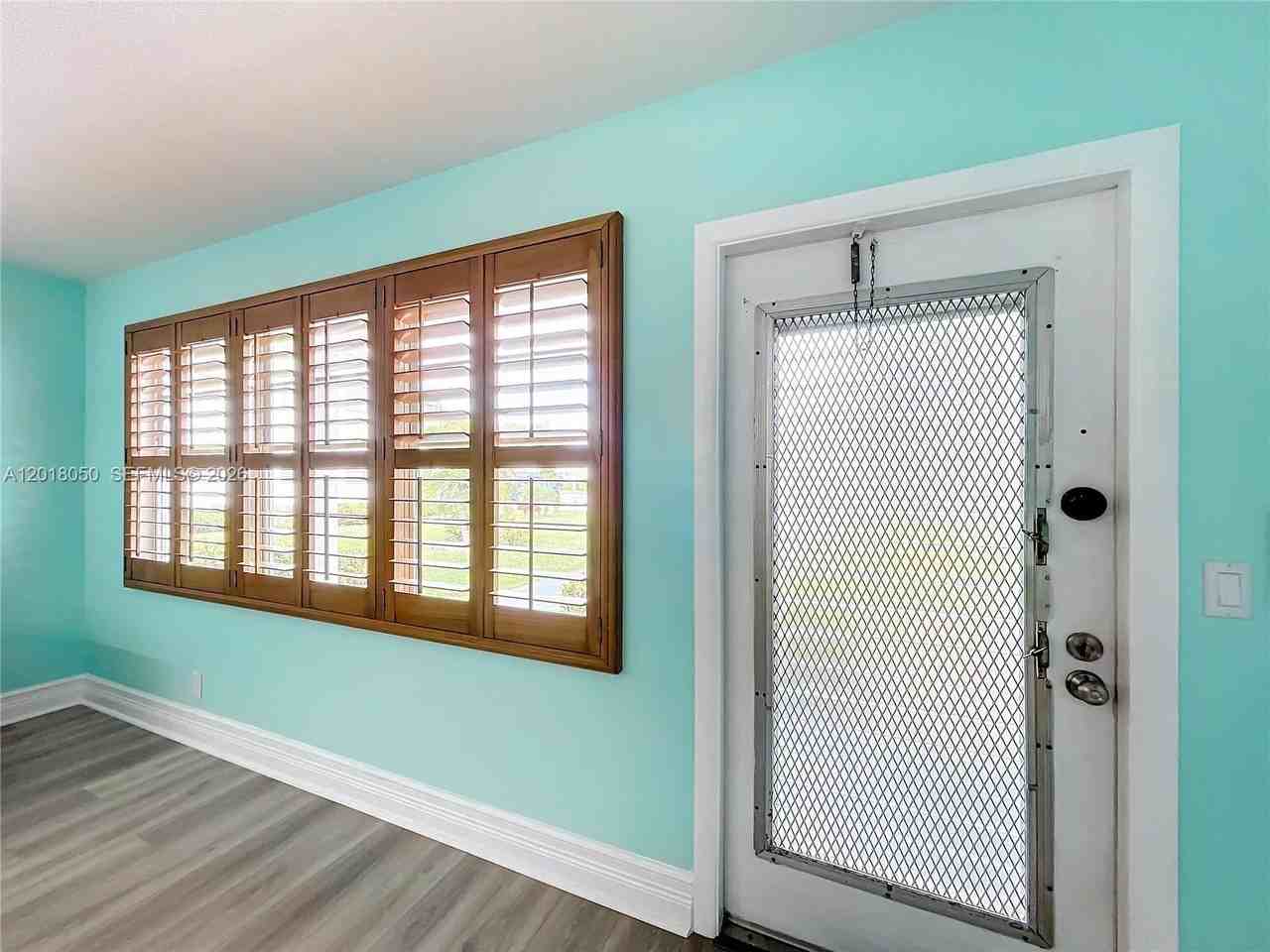 226 Newport O #O - Photo 7 of 49