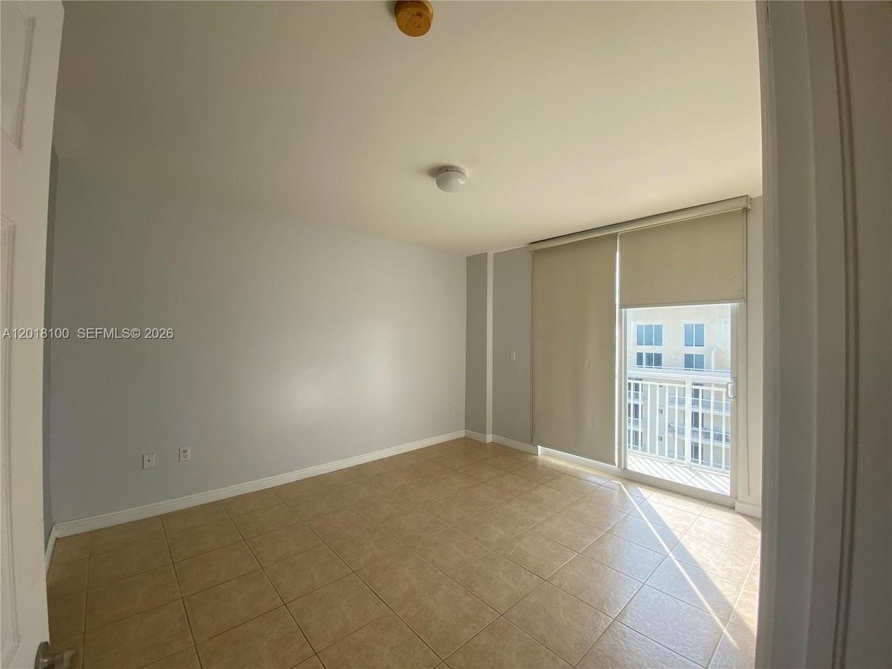 2425 Sw 27th Ave #1008 - Photo 2 of 20