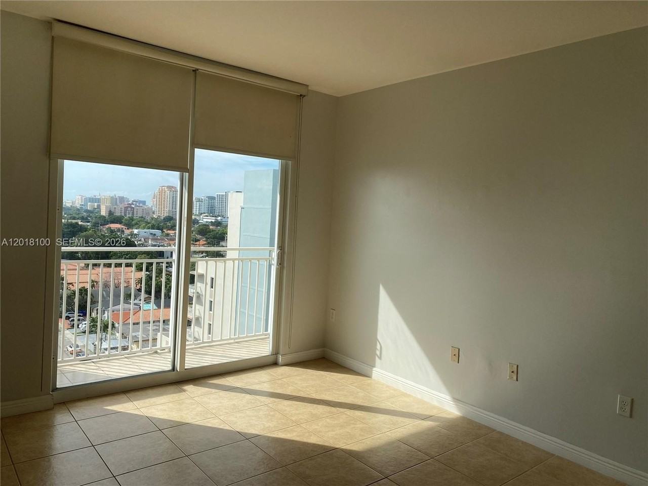 2425 Sw 27th Ave #1008 - Photo 3 of 20