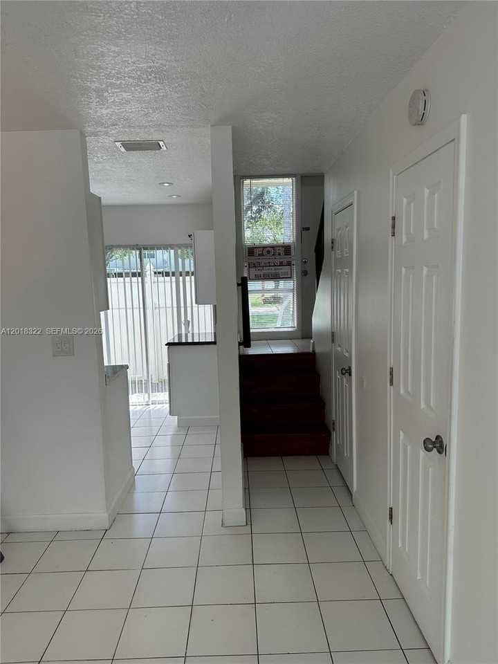 3005 Nw 5th Ter #2 - Photo 7 of 9