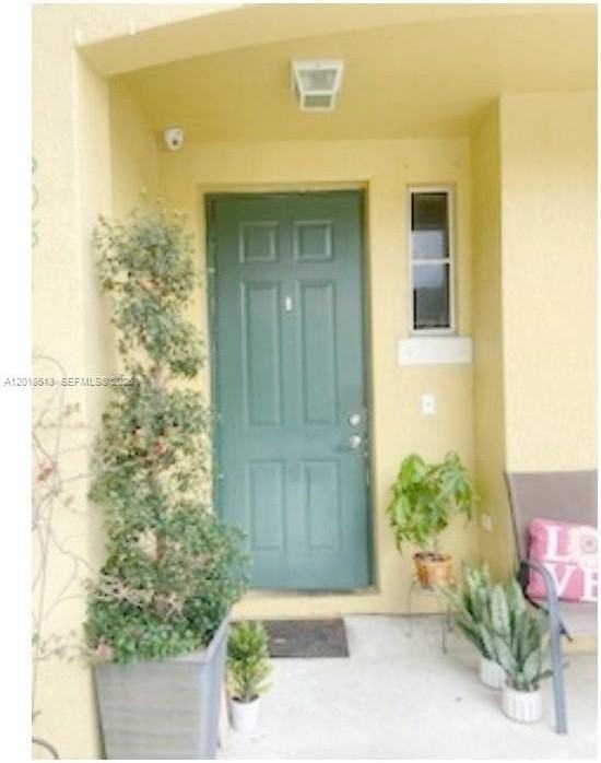 6081 Sw 19th St #0 - Photo 2 of 12