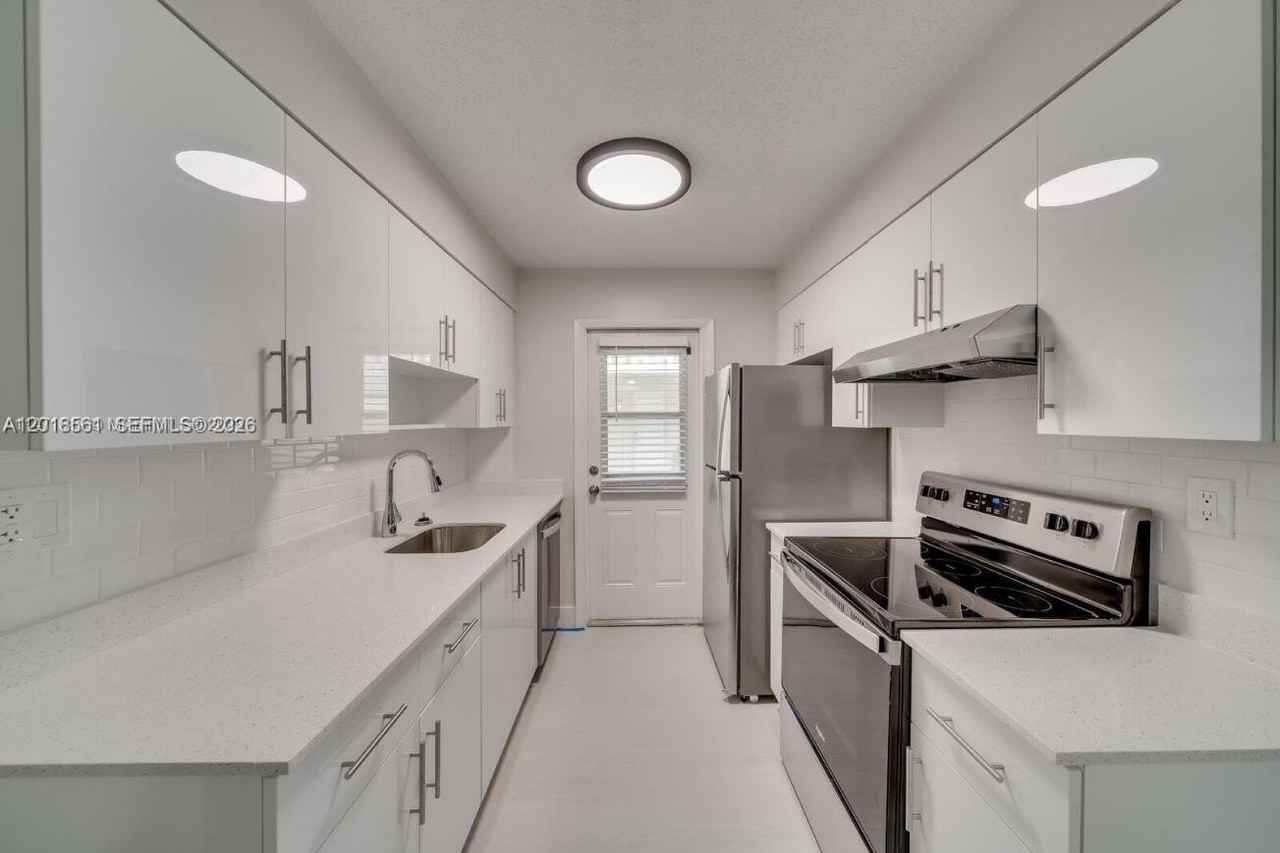 841 Sw 74th Ter #201E