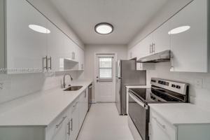 featured image of 841 Sw 74th Ter #201E