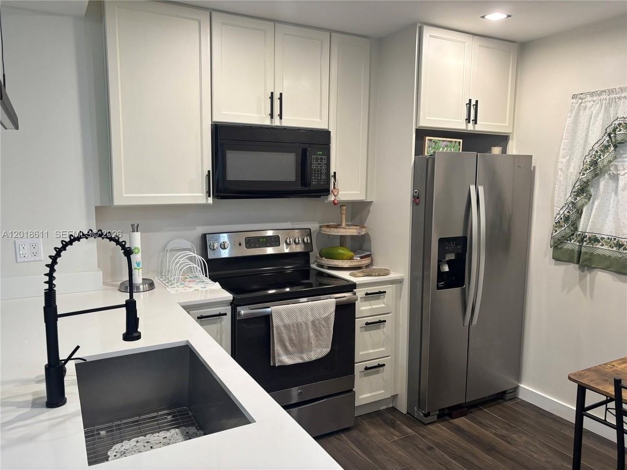 300 Berkley Rd #212 - Photo 2 of 35