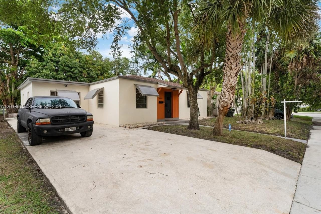 6531 Sw 57th Pl - Photo 3 of 25