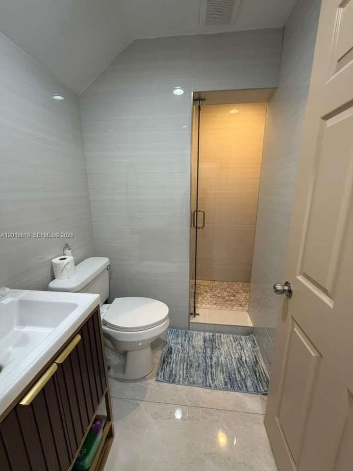 5740 Sw 57th Way #NA - Photo 5 of 20