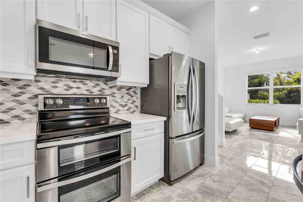 582 Parsons Way - Photo 5 of 34