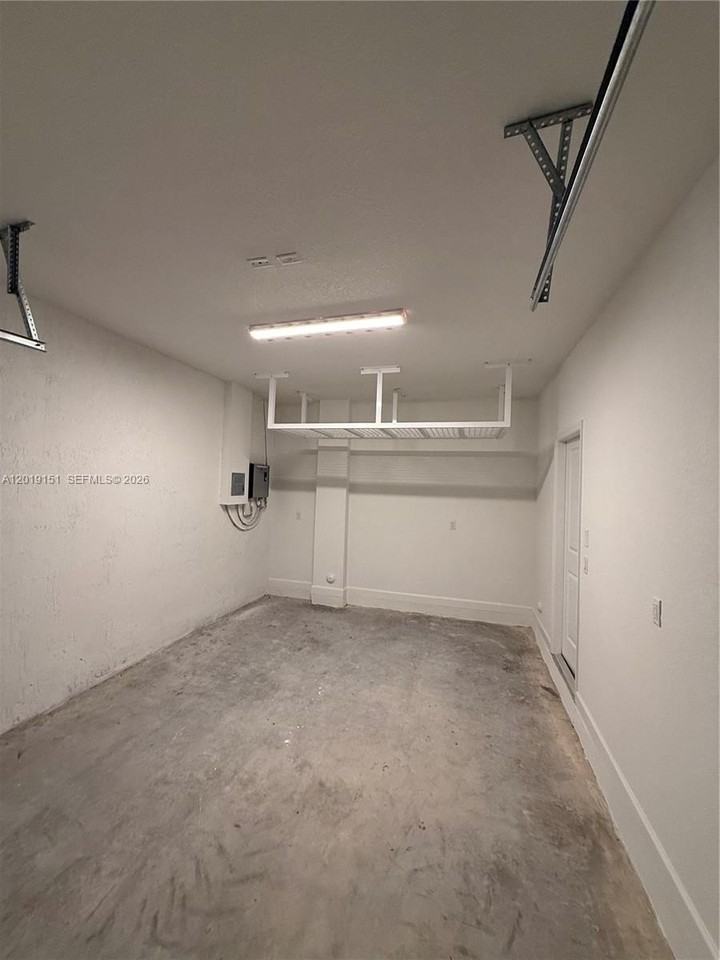 630 Se 15th St #630 - Photo 5 of 32