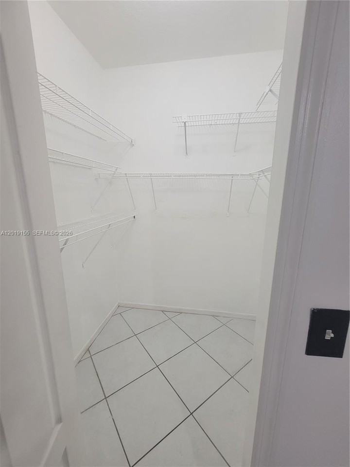 15257 Sw 138th Ct - Photo 6 of 18