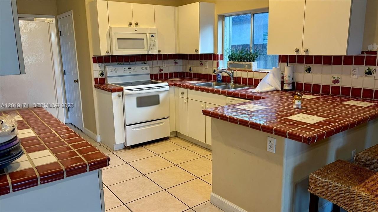 13553 Sw 124th Avenue Rd #13553 - Photo 6 of 29