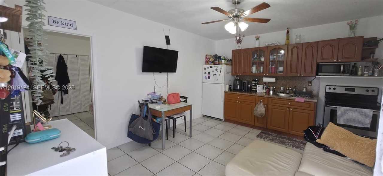3285 Nw 98th St #1 - Photo 6 of 21