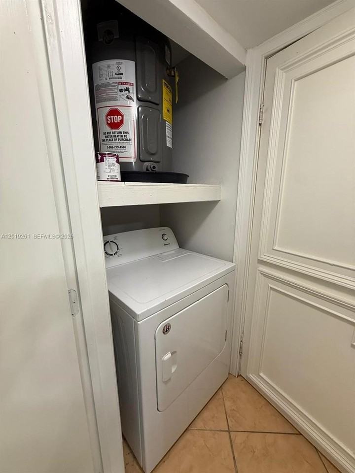 18328 Nw 68th Ave #N - Photo 5 of 9