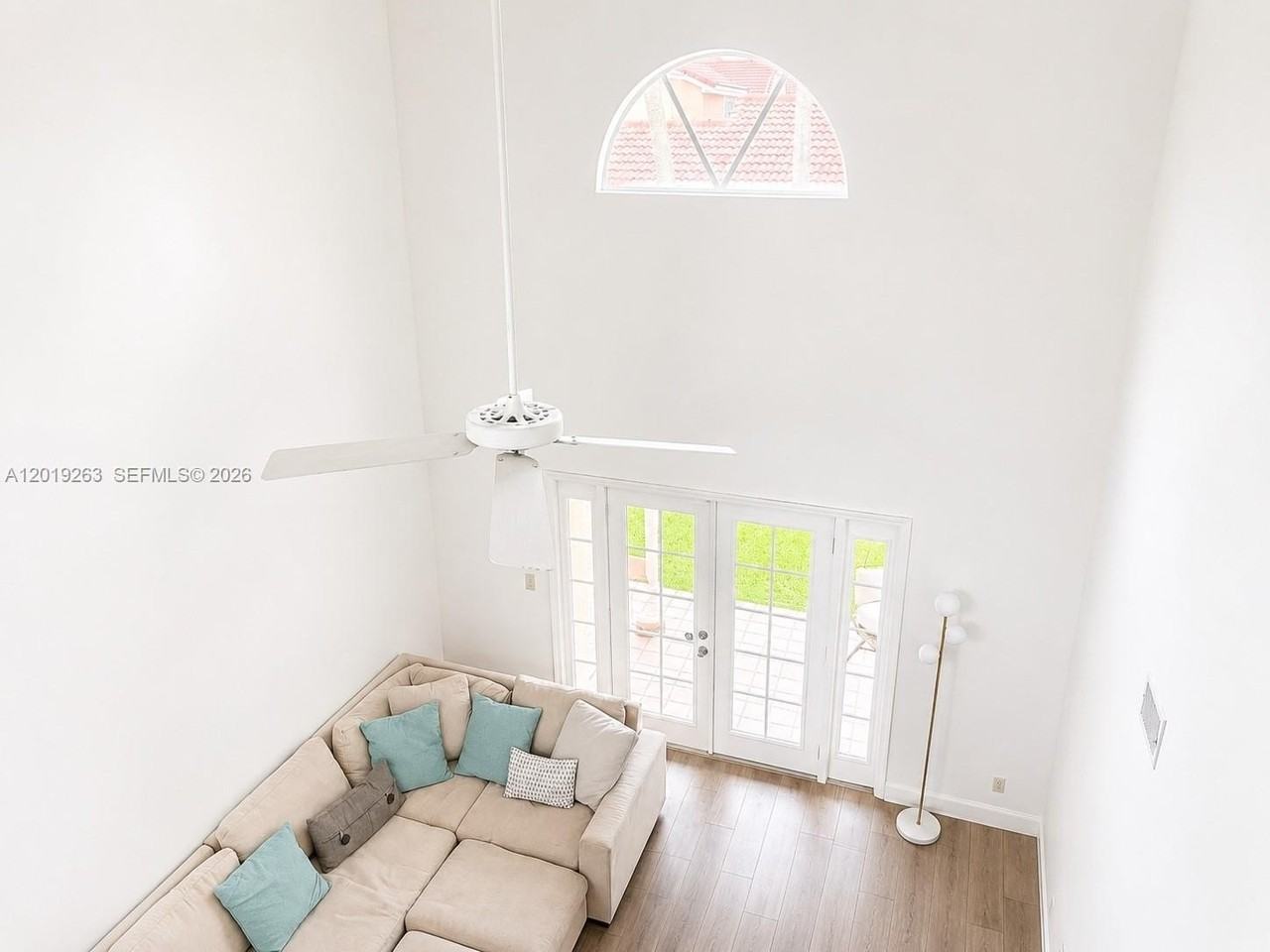 11461 Lakeview Dr #8A - Photo 6 of 25
