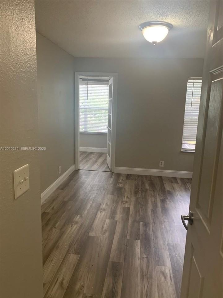 701 Vista Isles Dr #1624 - Photo 4 of 10