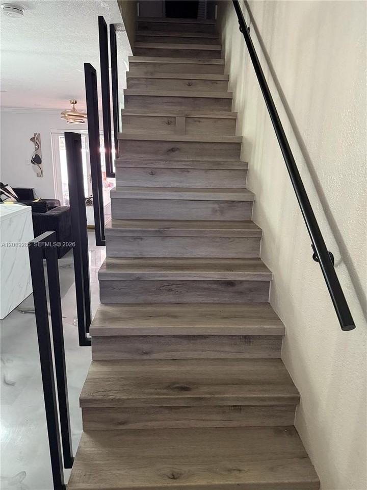 1310 W 42nd St #1310 - Photo 2 of 10