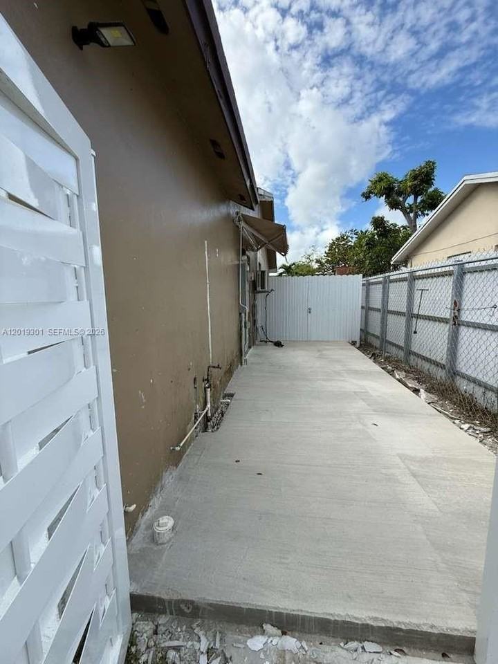 25948 Sw 132nd Ave #1 - Photo 6 of 6