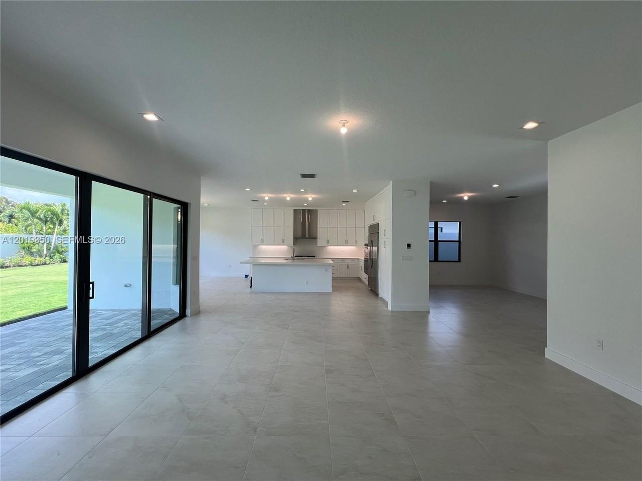 9172 Silver Marsh Ln #9172 - Photo 4 of 34