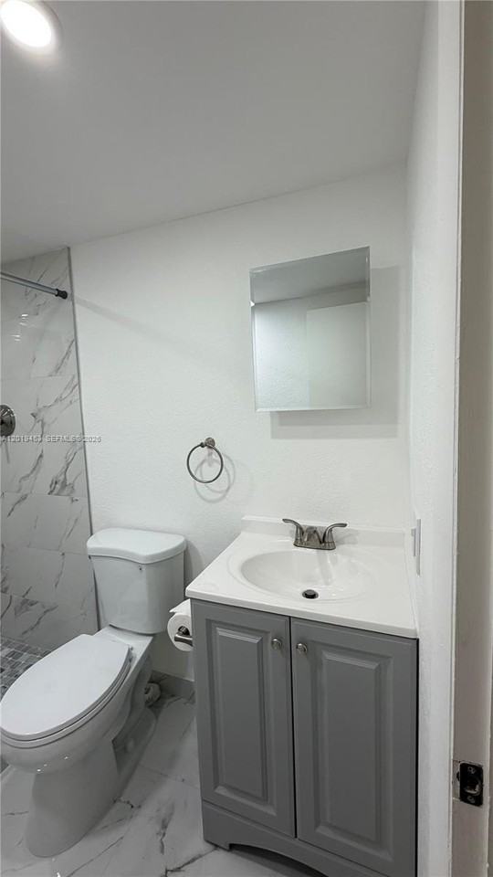 20230 Ne 2nd Ave #U5 - Photo 6 of 13