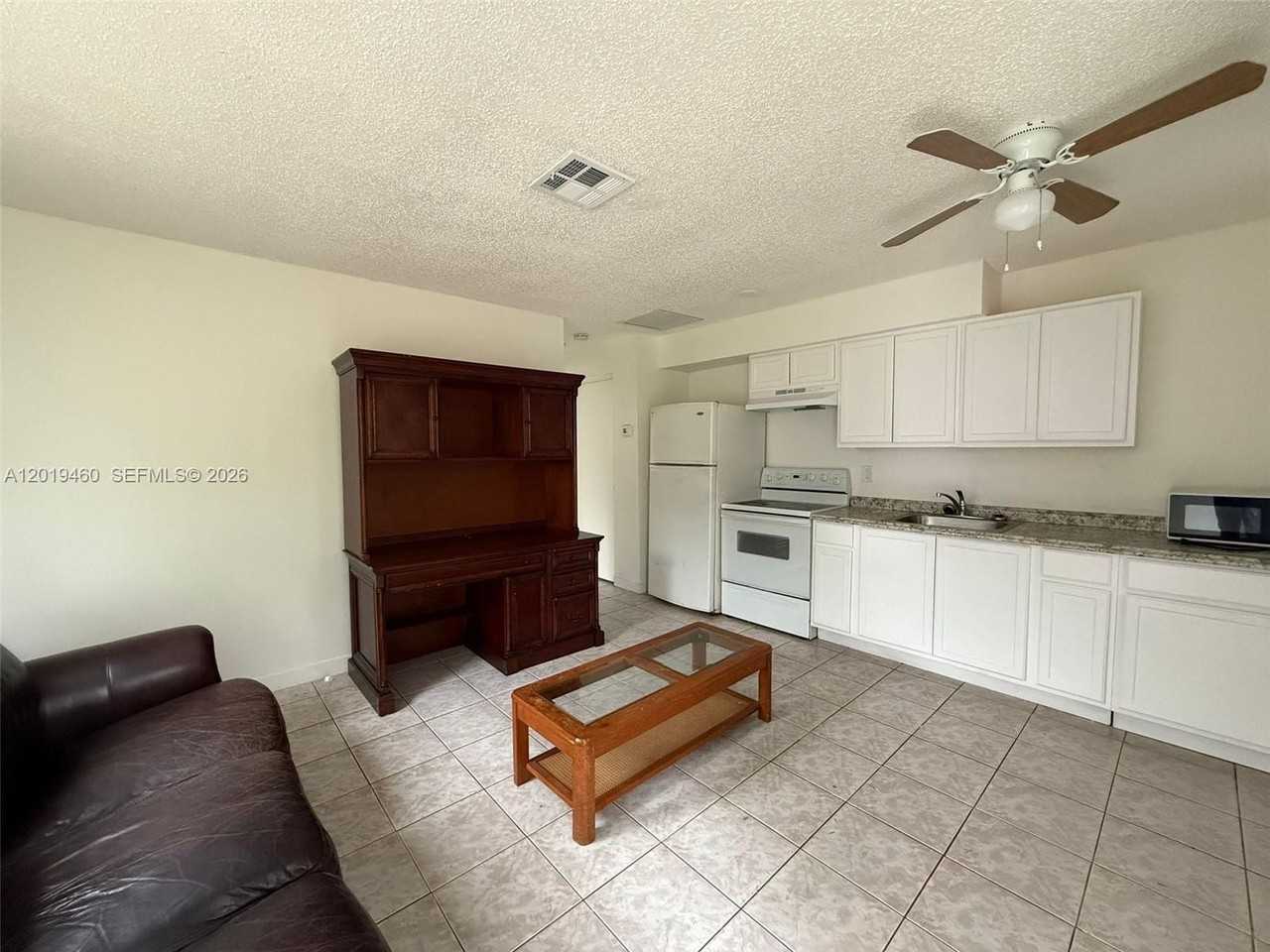 1604 Cypress Dr #1 - Photo 7 of 14