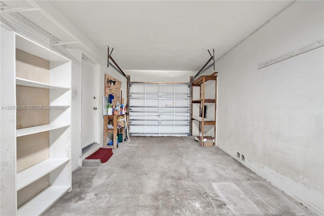 18225 Sw 94th Ave - Photo 6 of 15