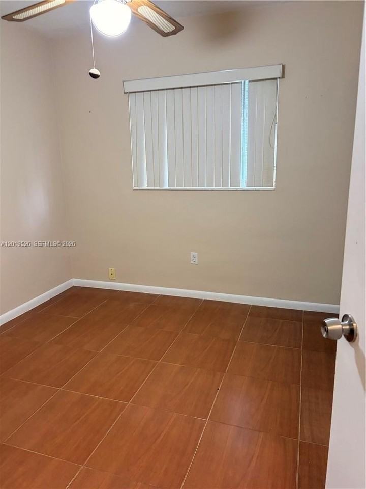 18225 Sw 94th Ave - Photo 7 of 15