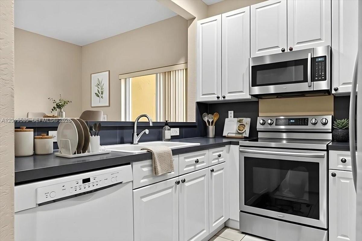 3417 Merrick Ct #1206 - Photo 7 of 19