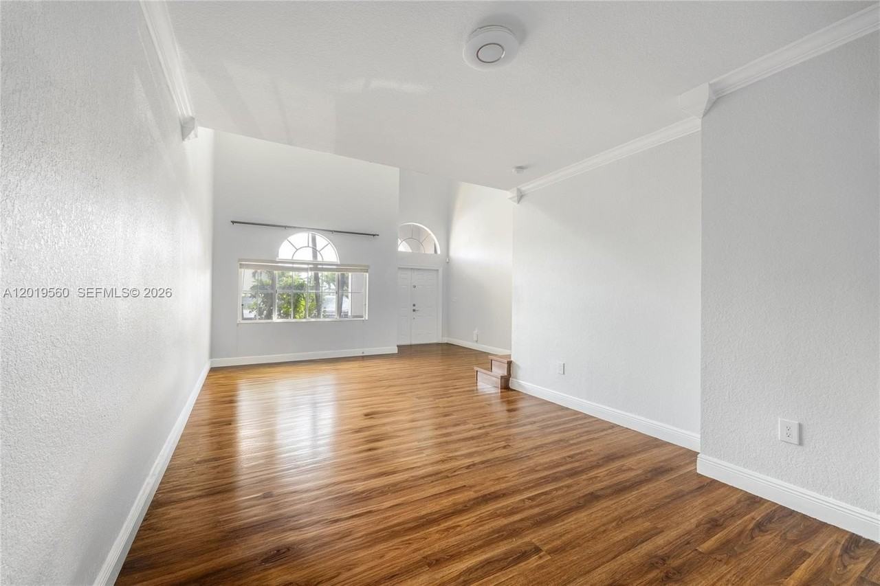 2332 Sw 147th Path - Photo 5 of 17