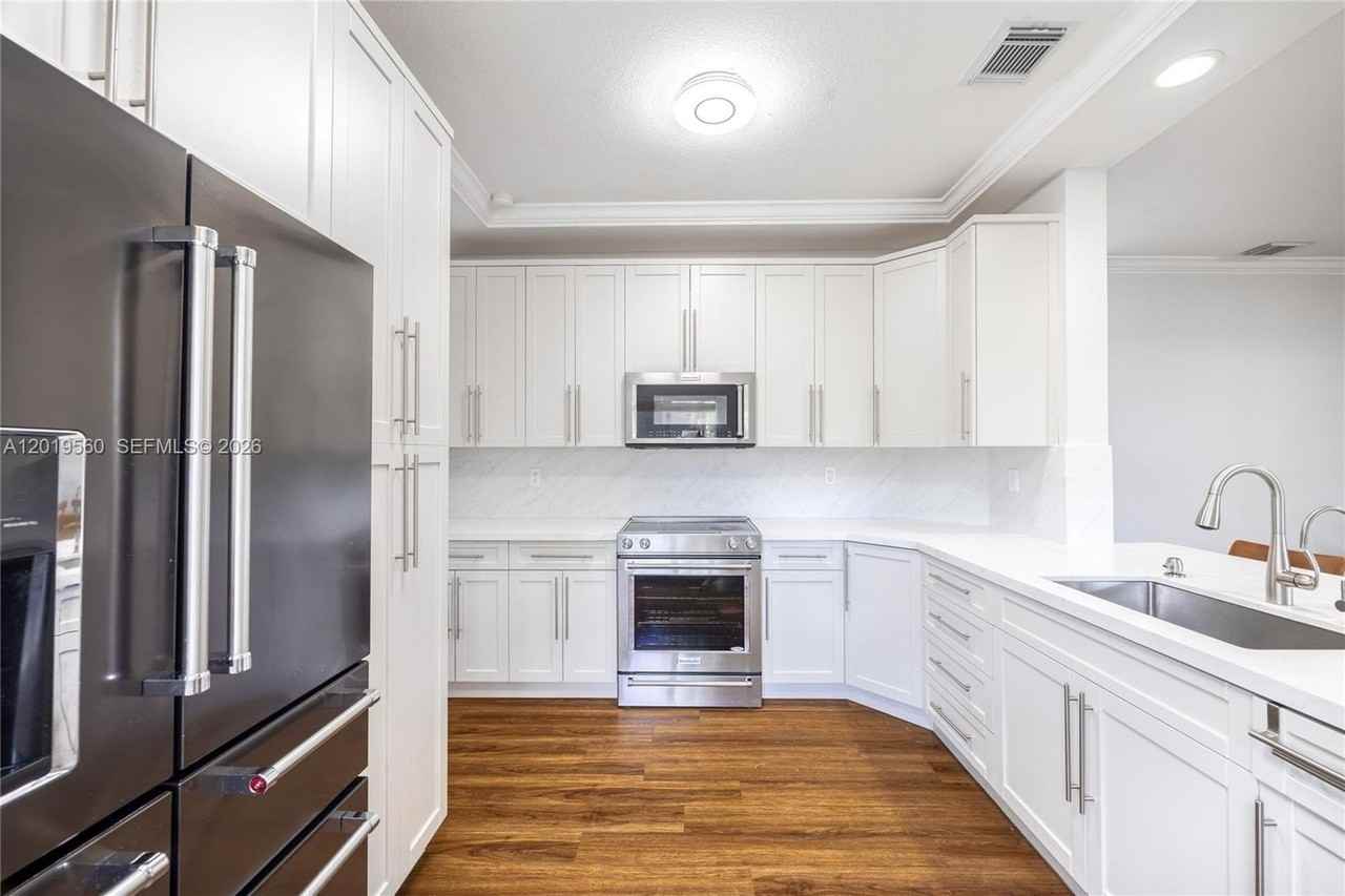 2332 Sw 147th Path - Photo 7 of 17