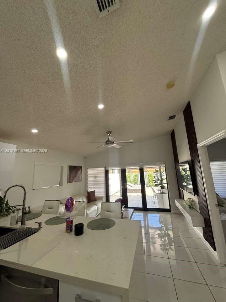 13818 Sw 157th Ter - Photo 7 of 16