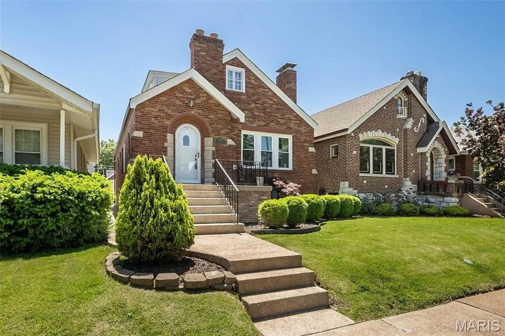 5626 Nottingham Ave - Photo 2 of 50