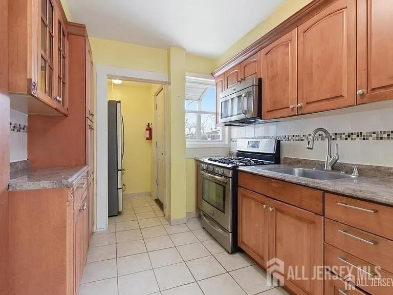 25 Langley Pl - Photo 5 of 27