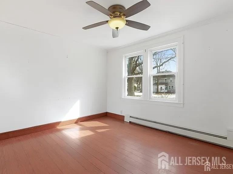25 Langley Pl - Photo 7 of 27