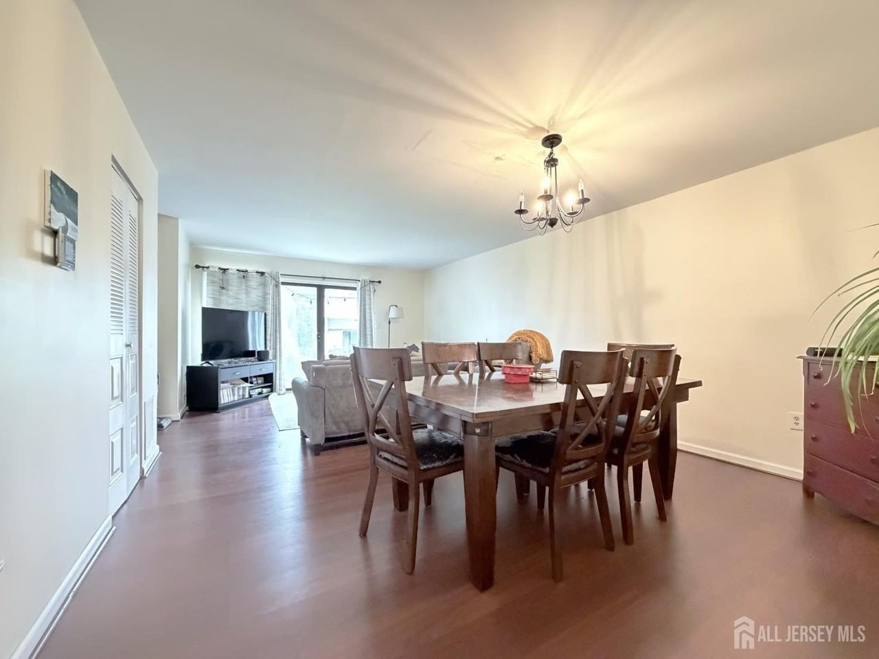 149 Abbot Ct - Photo 3 of 12