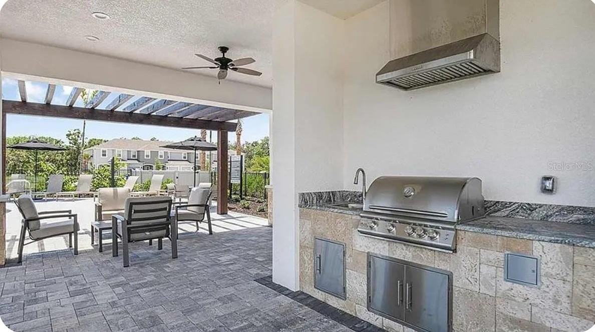 8580 Daybreak St - Photo 5 of 17