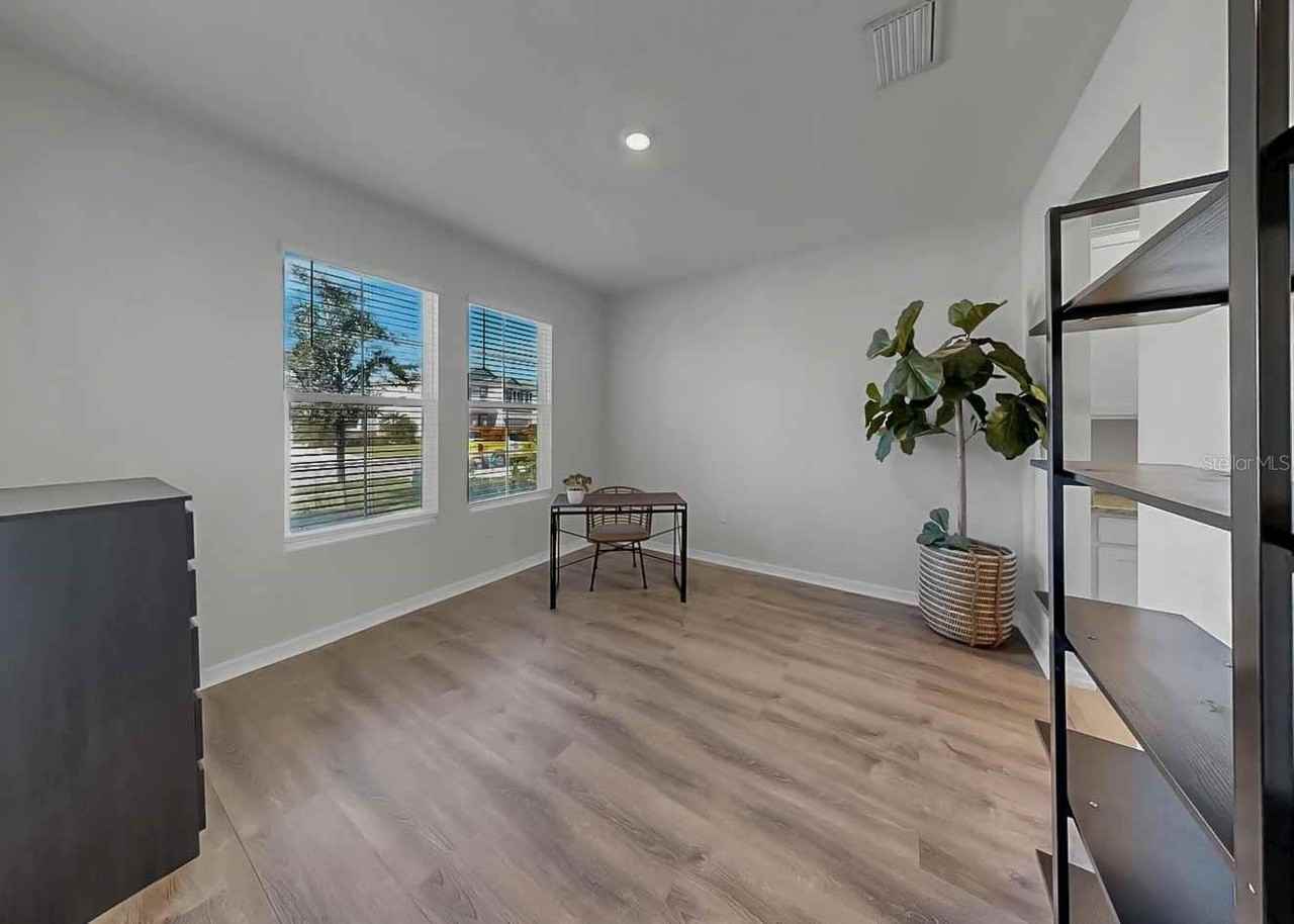 16454 Woodside Gln - Photo 6 of 49