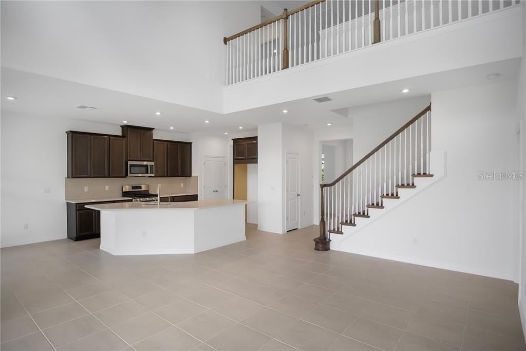 5719 Maidenstone Way - Photo 3 of 40